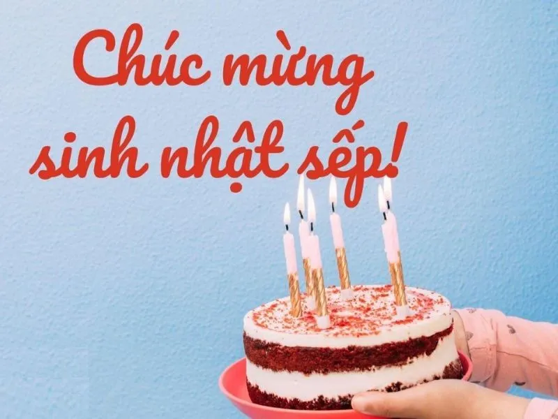 alt text: Hình ảnh chúc mừng sinh nhật sếp với nụ cười tươi rạng rỡ