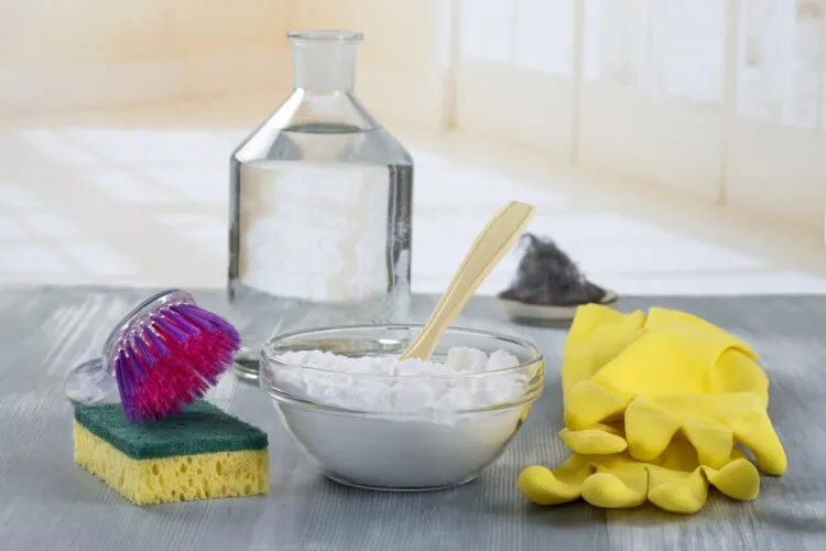 Baking soda tẩy rửa đa năng